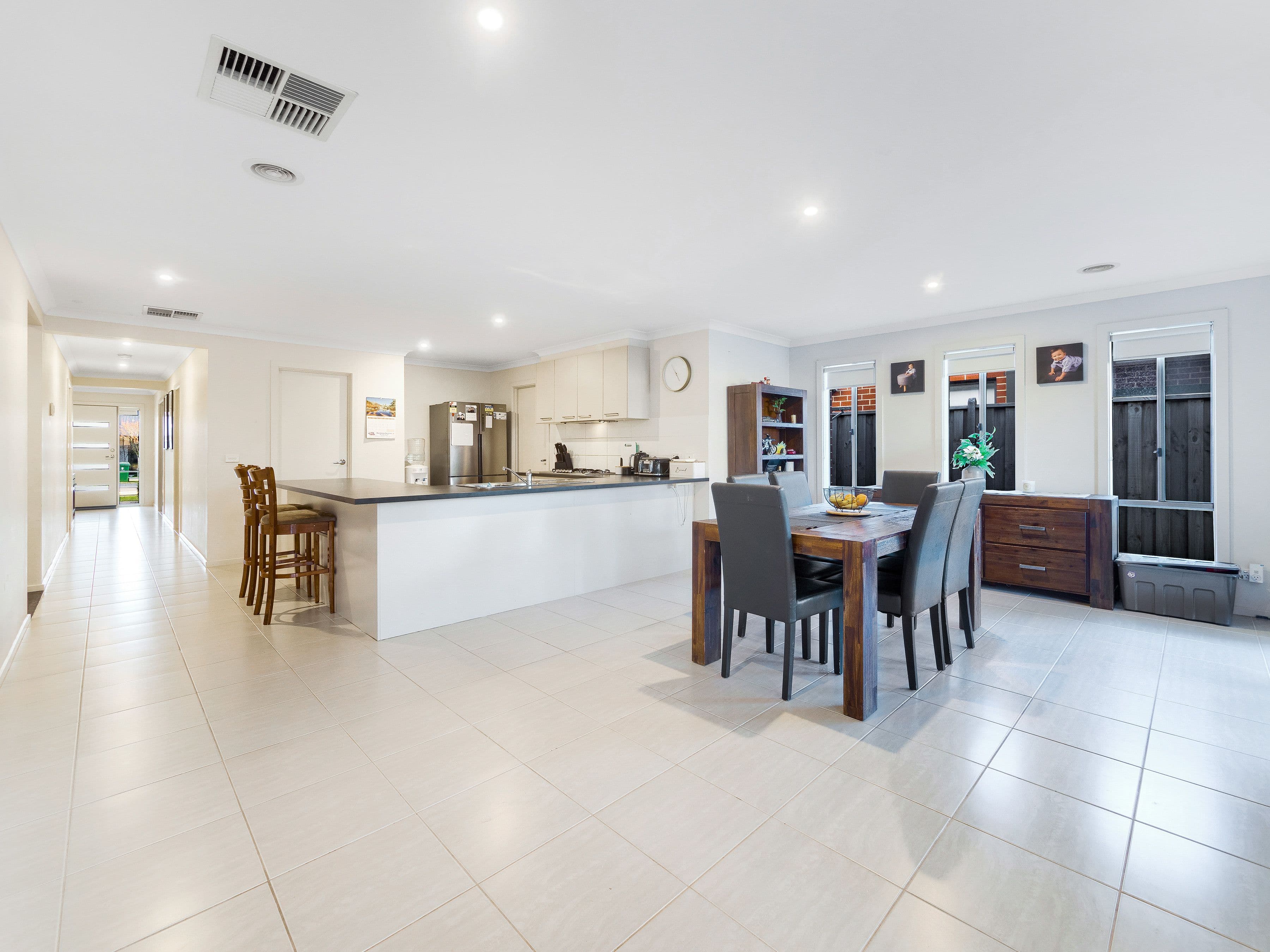 11 Polblue Street, Cranbourne North VIC 3977, Cranbourne North - Thumbnail 3
