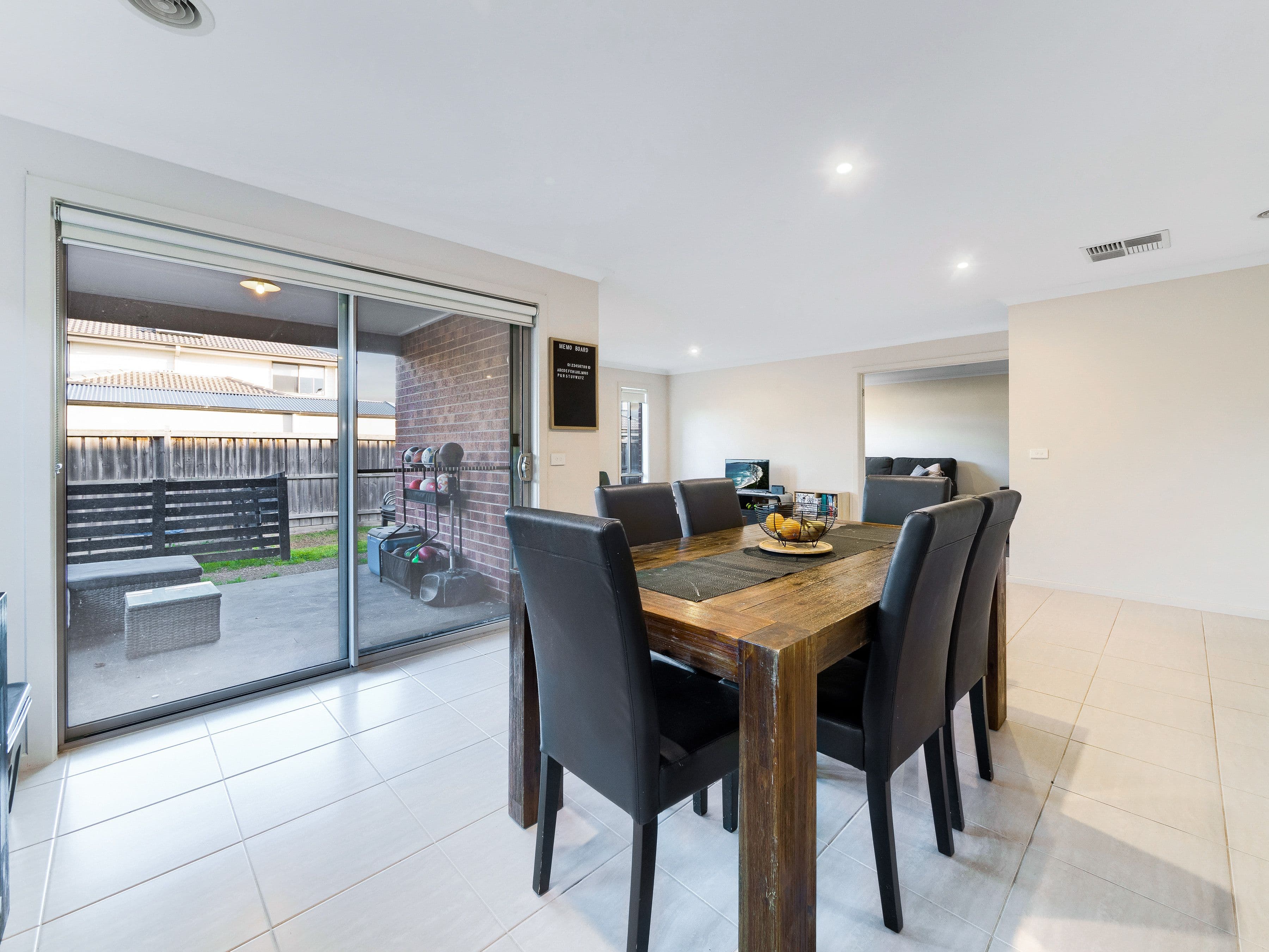 11 Polblue Street, Cranbourne North VIC 3977, Cranbourne North - Thumbnail 7