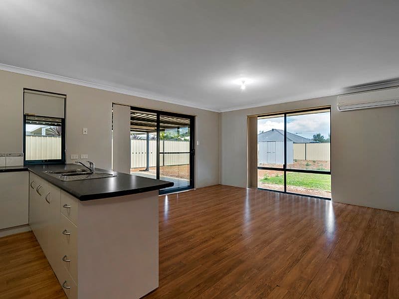 5 Topsail Street, Drummond Cove WA 6532, Drummond Cove - Thumbnail 3