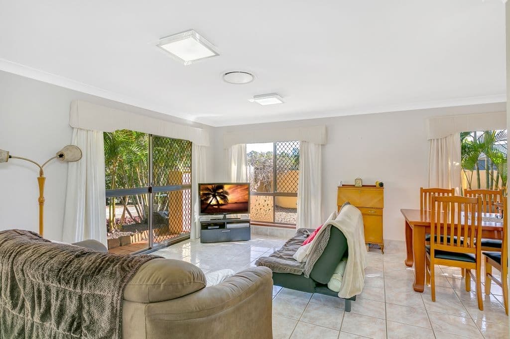 24 Wallaroo Way, ASHMORE QLD 4214, Ashmore - Thumbnail 5