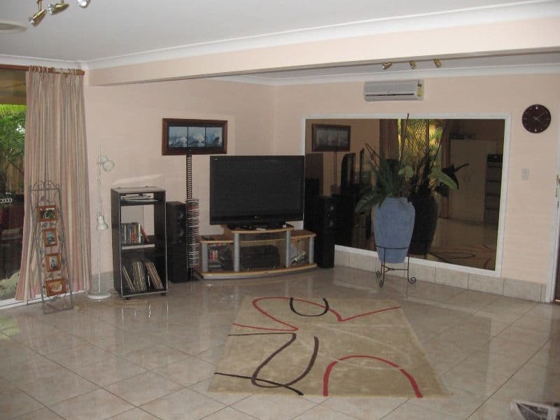 24 Wallaroo Way, ASHMORE QLD 4214, Ashmore - Thumbnail 6