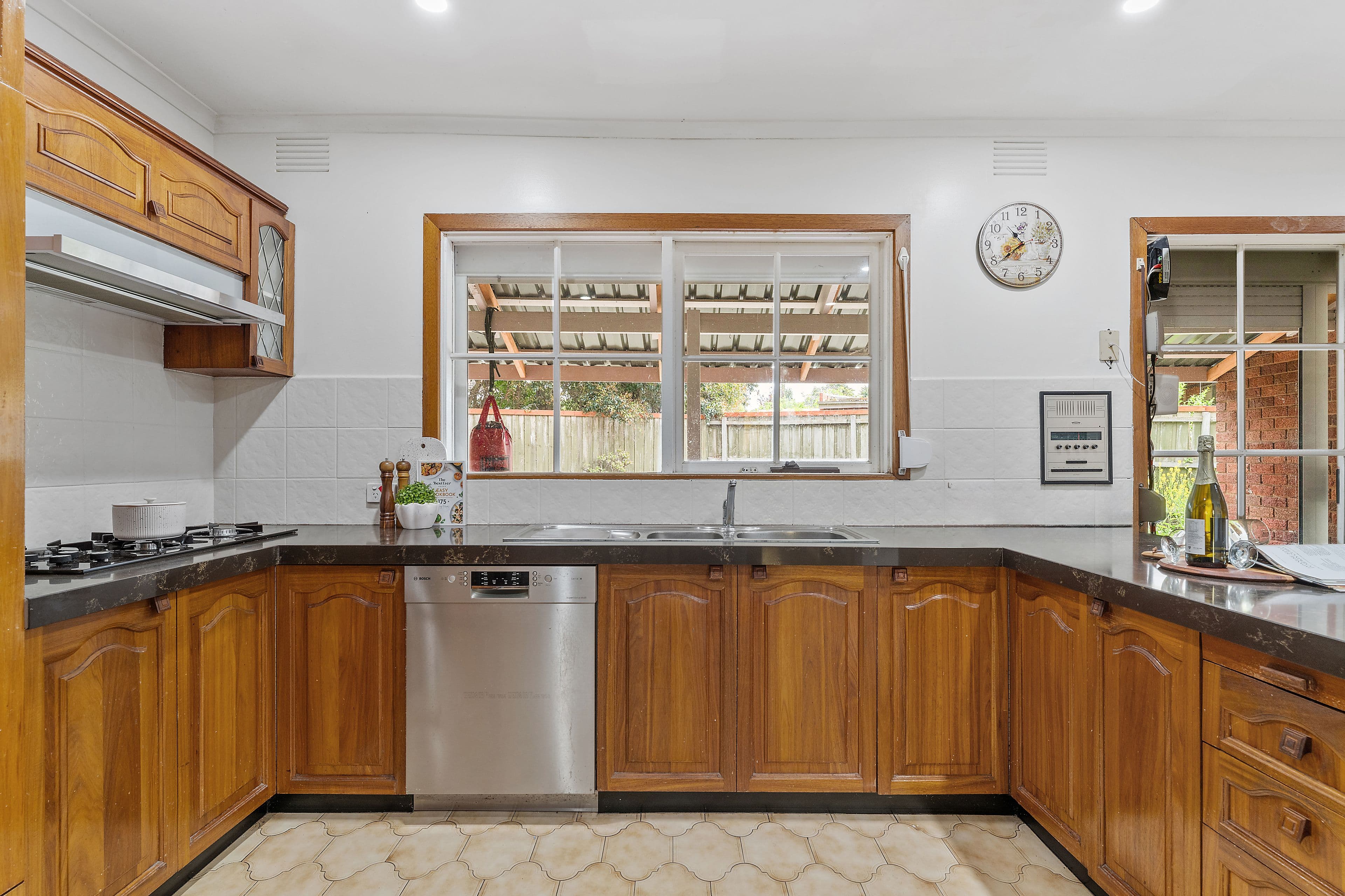 2 Donald Street, Lalor VIC 3075, Lalor - Thumbnail 3