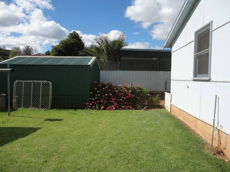 1 Meagher Street, TEMORA NSW 2666, Temora - Thumbnail 6