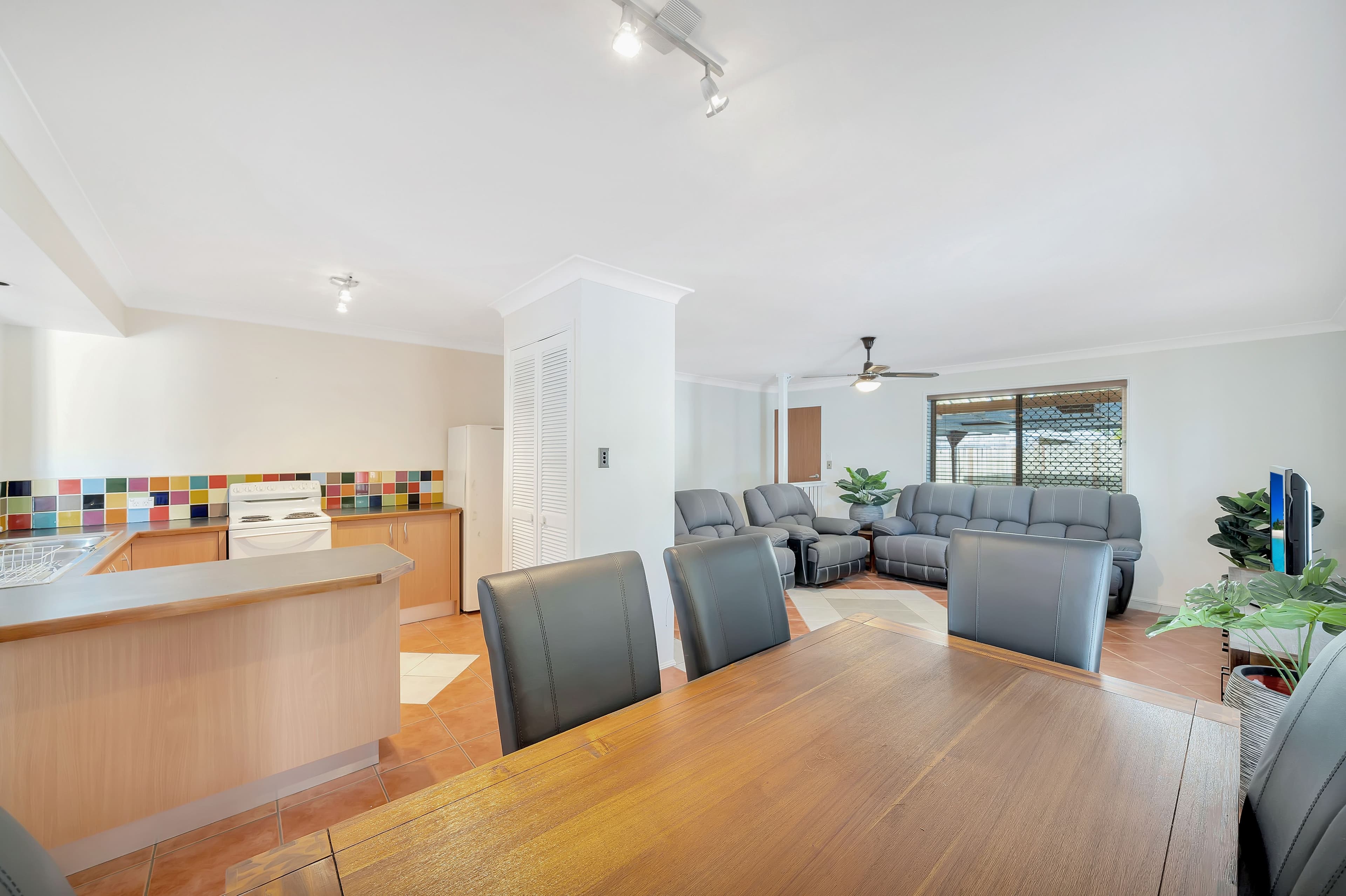 170 Vansittart Road, Regents Park QLD 4118, Regents Park - Thumbnail 5