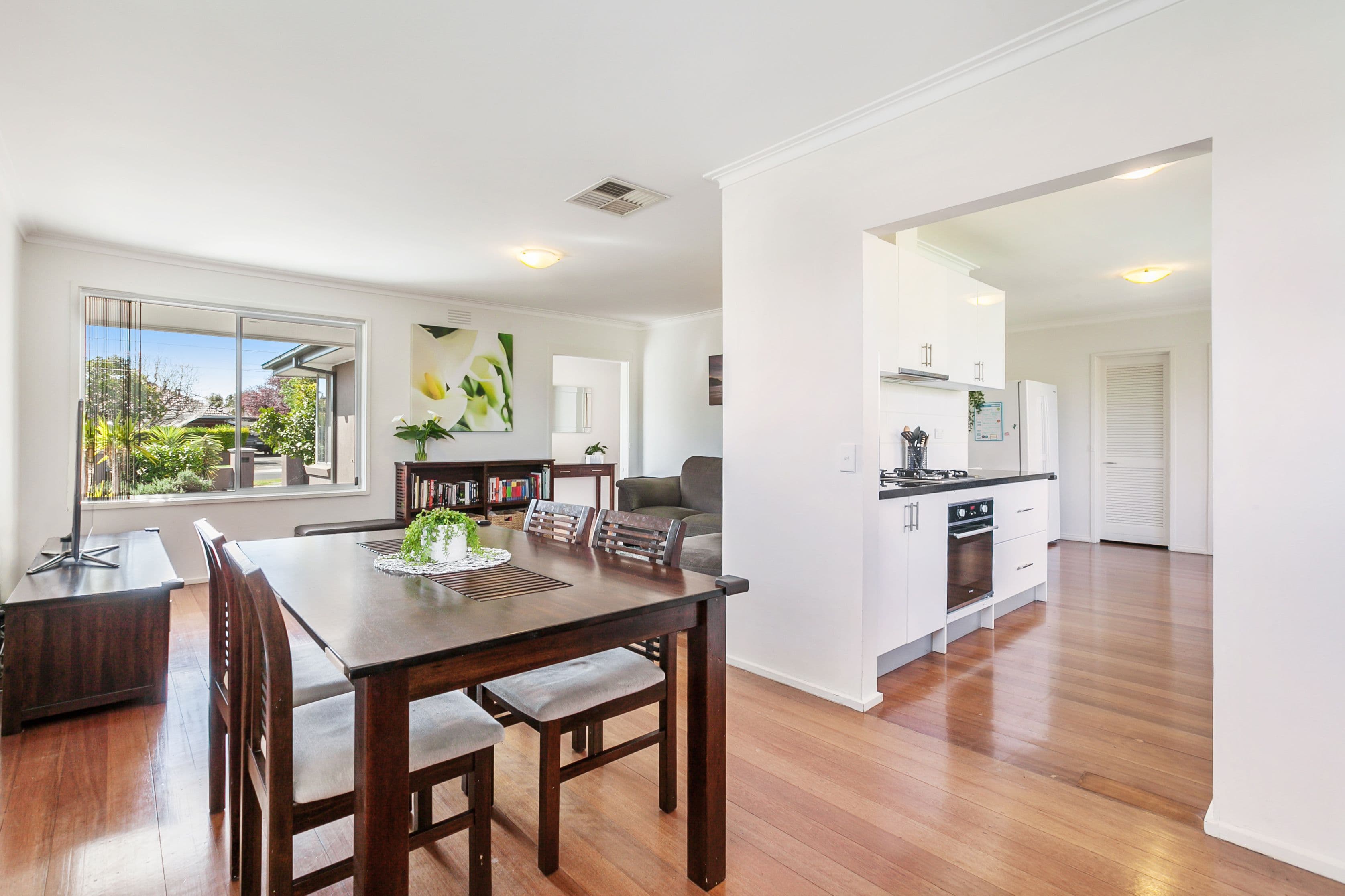 115 St Vigeons Road, Reservoir VIC 3073, Reservoir - Thumbnail 2
