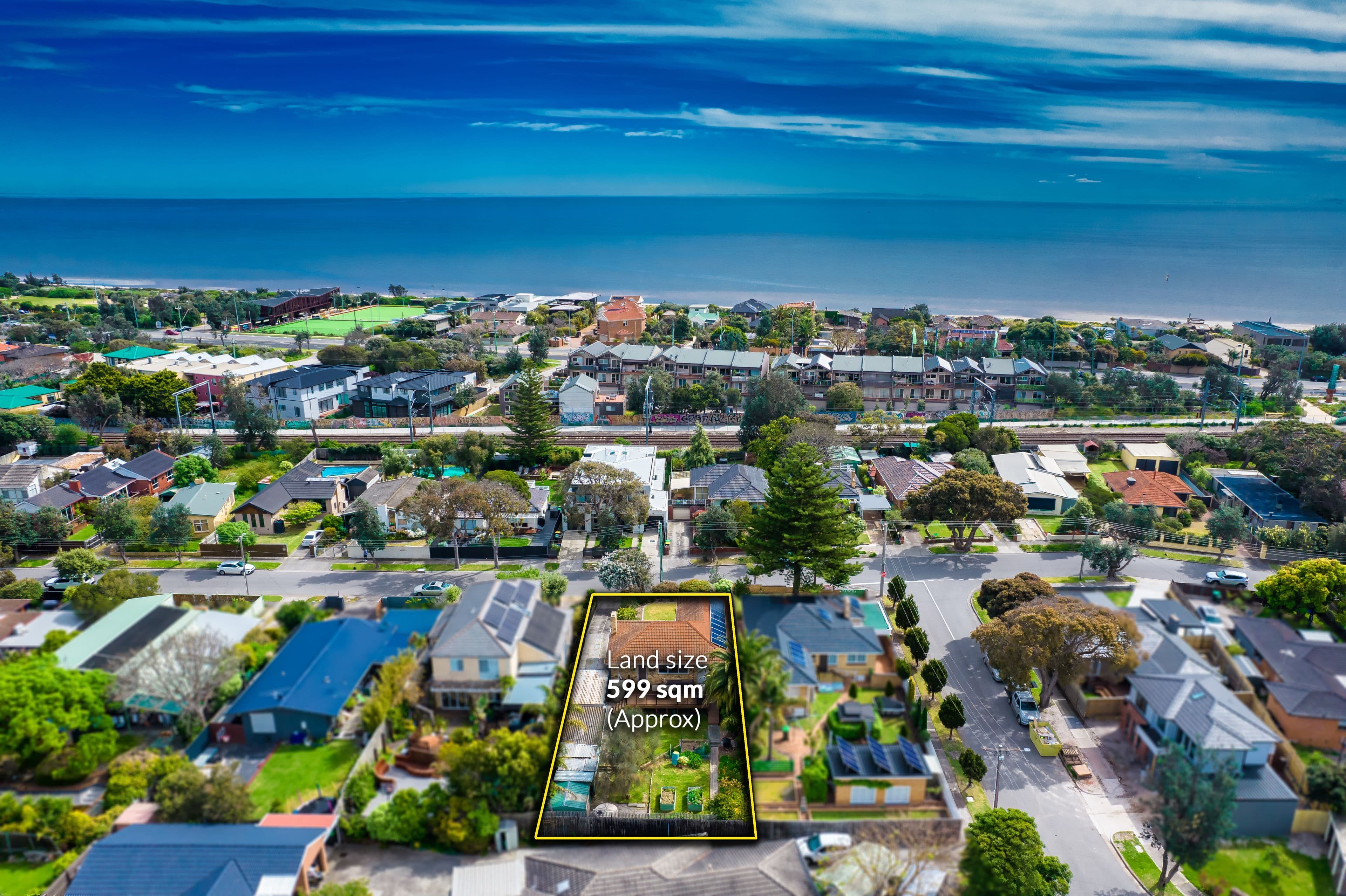 13 Chevron Court, Seaford VIC 3198, Seaford - Thumbnail 2