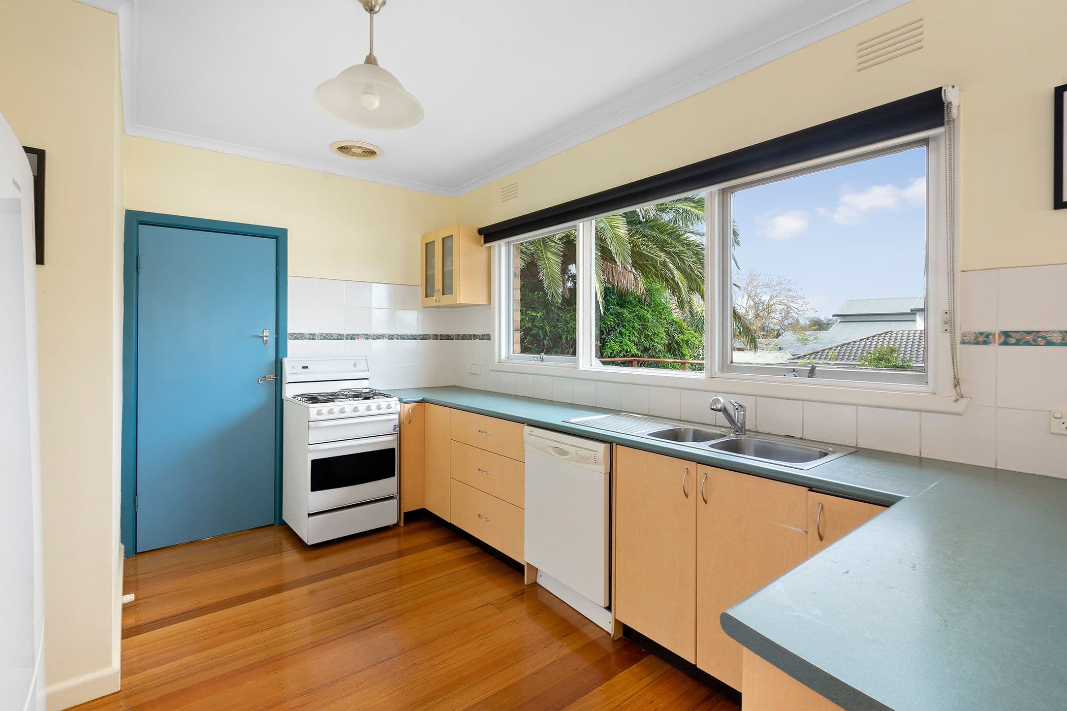 13 Chevron Court, Seaford VIC 3198, Seaford - Thumbnail 4