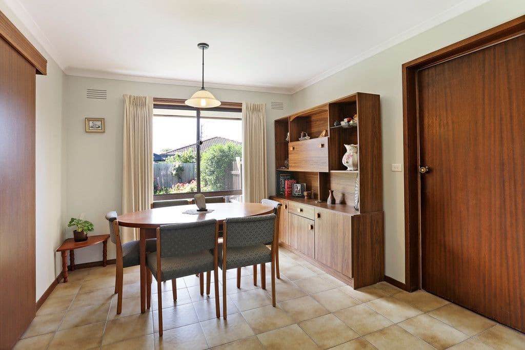 7 Pinoak Court, Highton VIC 3216, Highton - Thumbnail 3