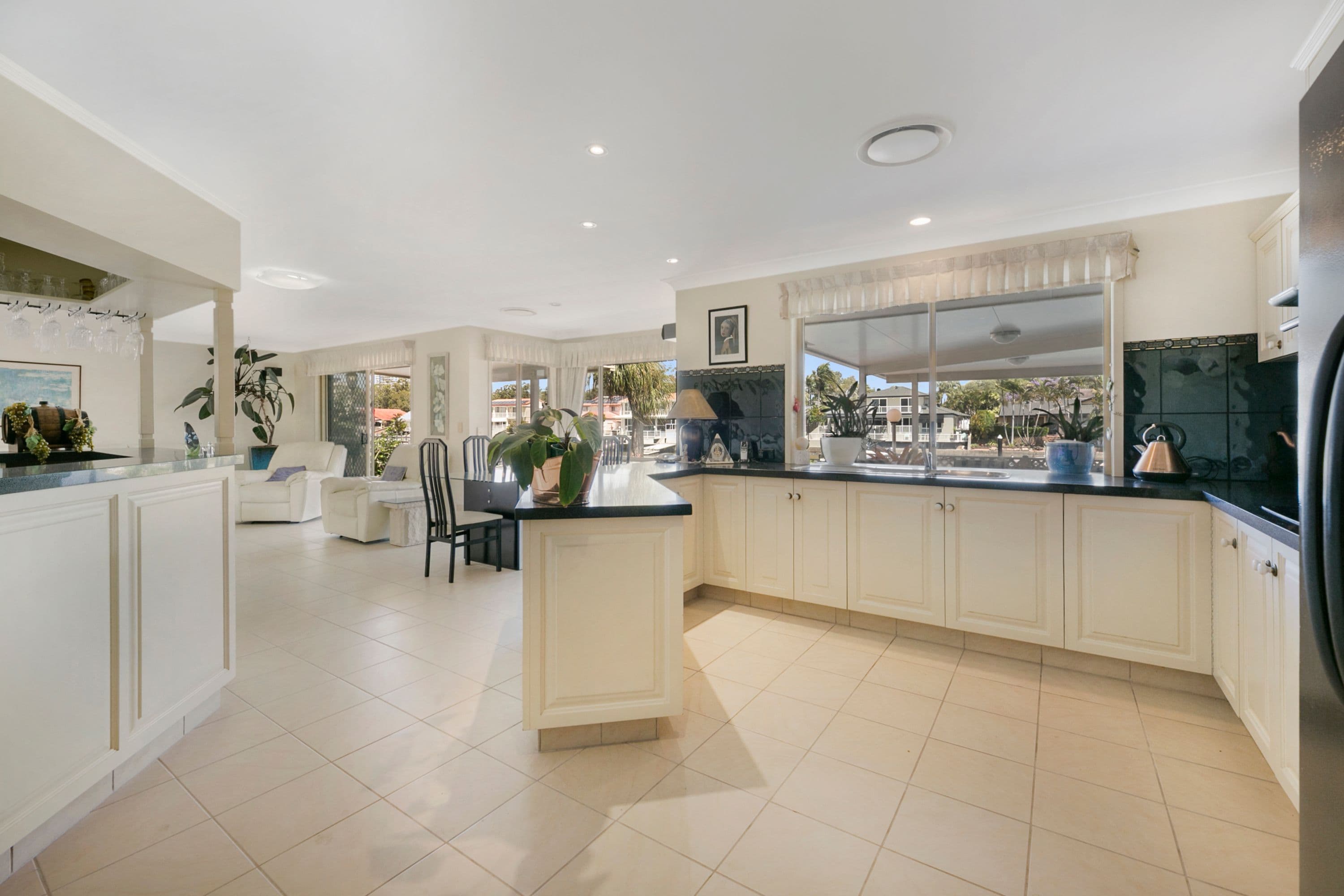 52 Sundance Way, Runaway Bay QLD 4216, Runaway Bay - Thumbnail 5