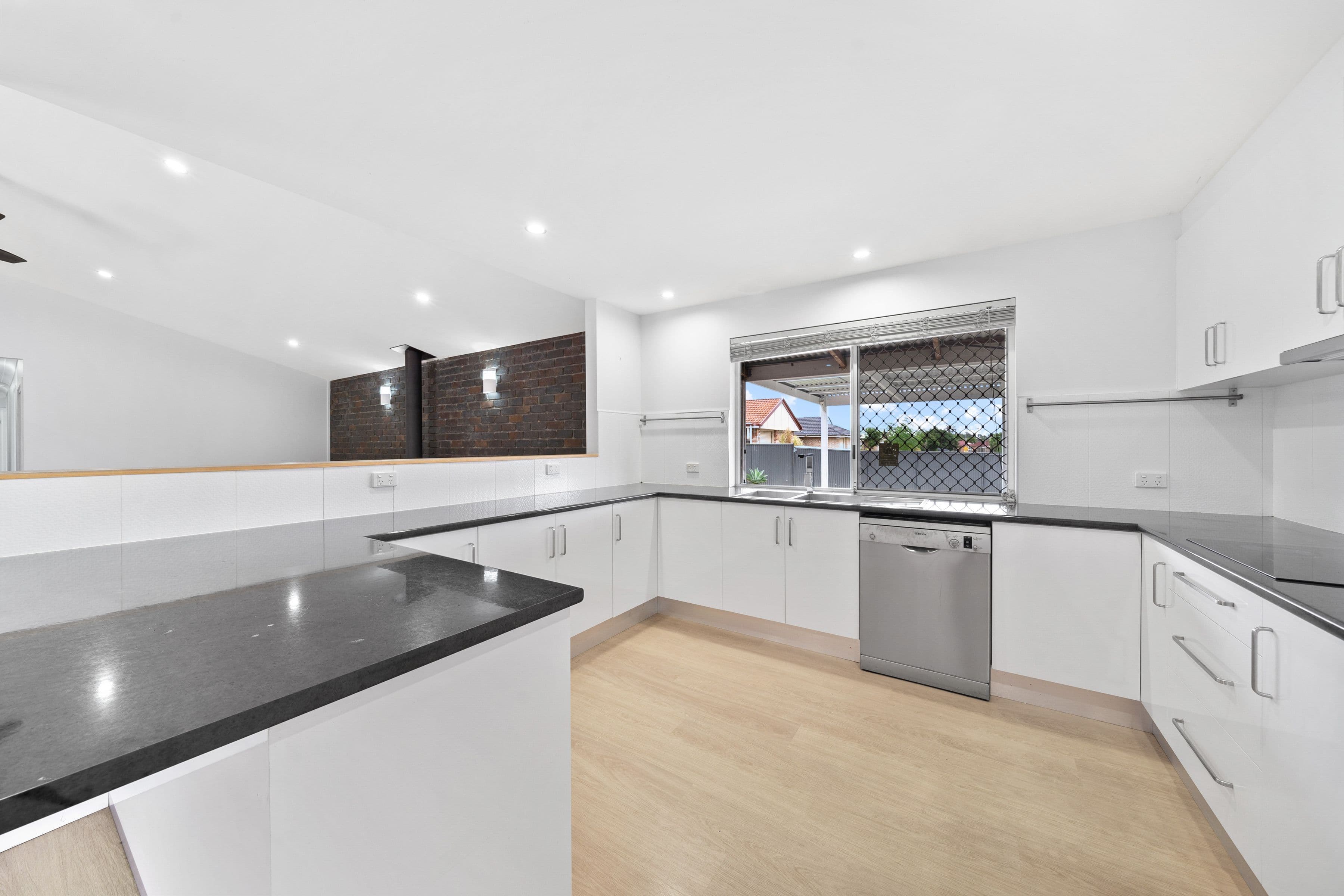 21 Jobson Place, Crestmead QLD 4132, Crestmead - Thumbnail 4