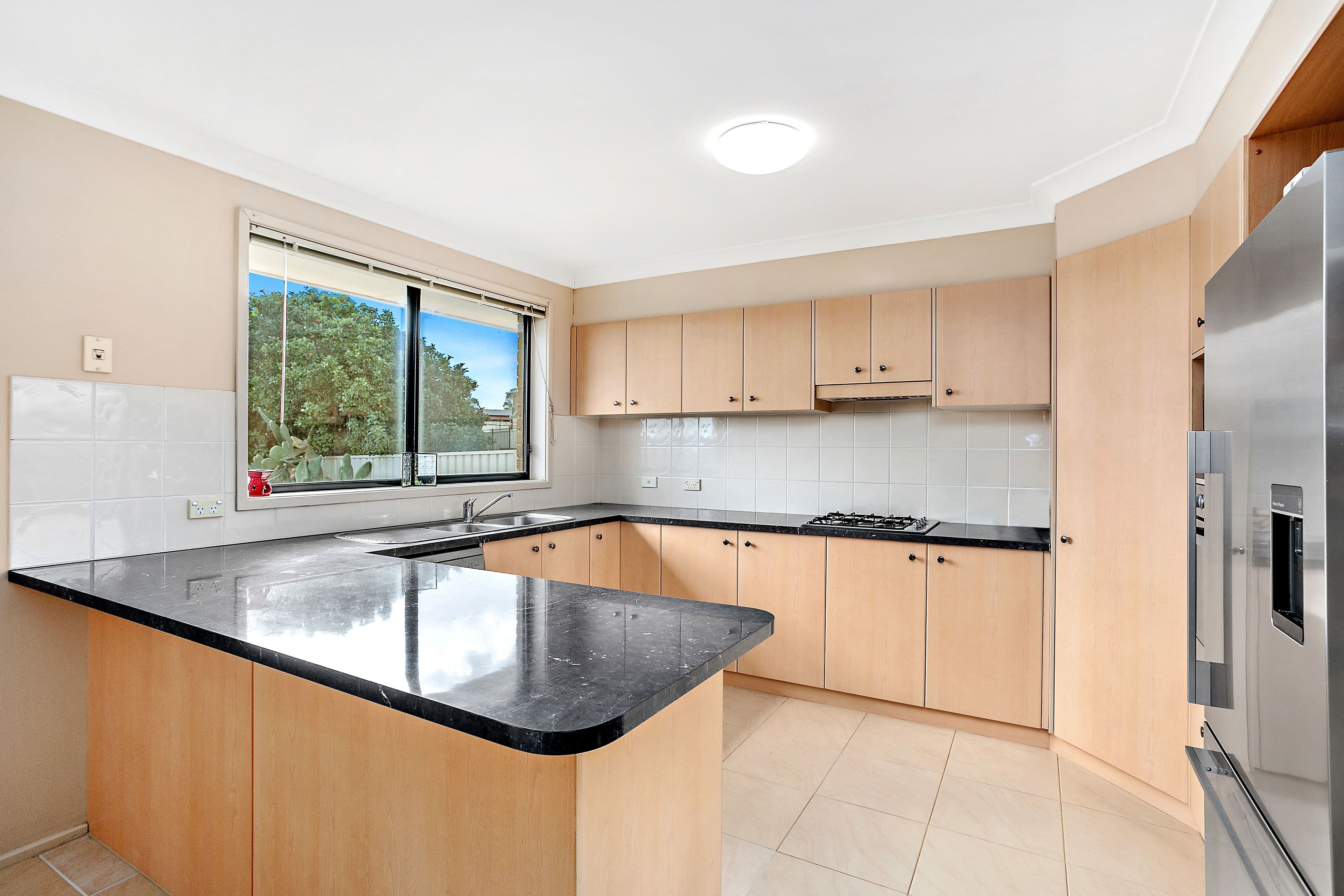 42 Eucumbene Avenue, Flinders - Thumbnail 2
