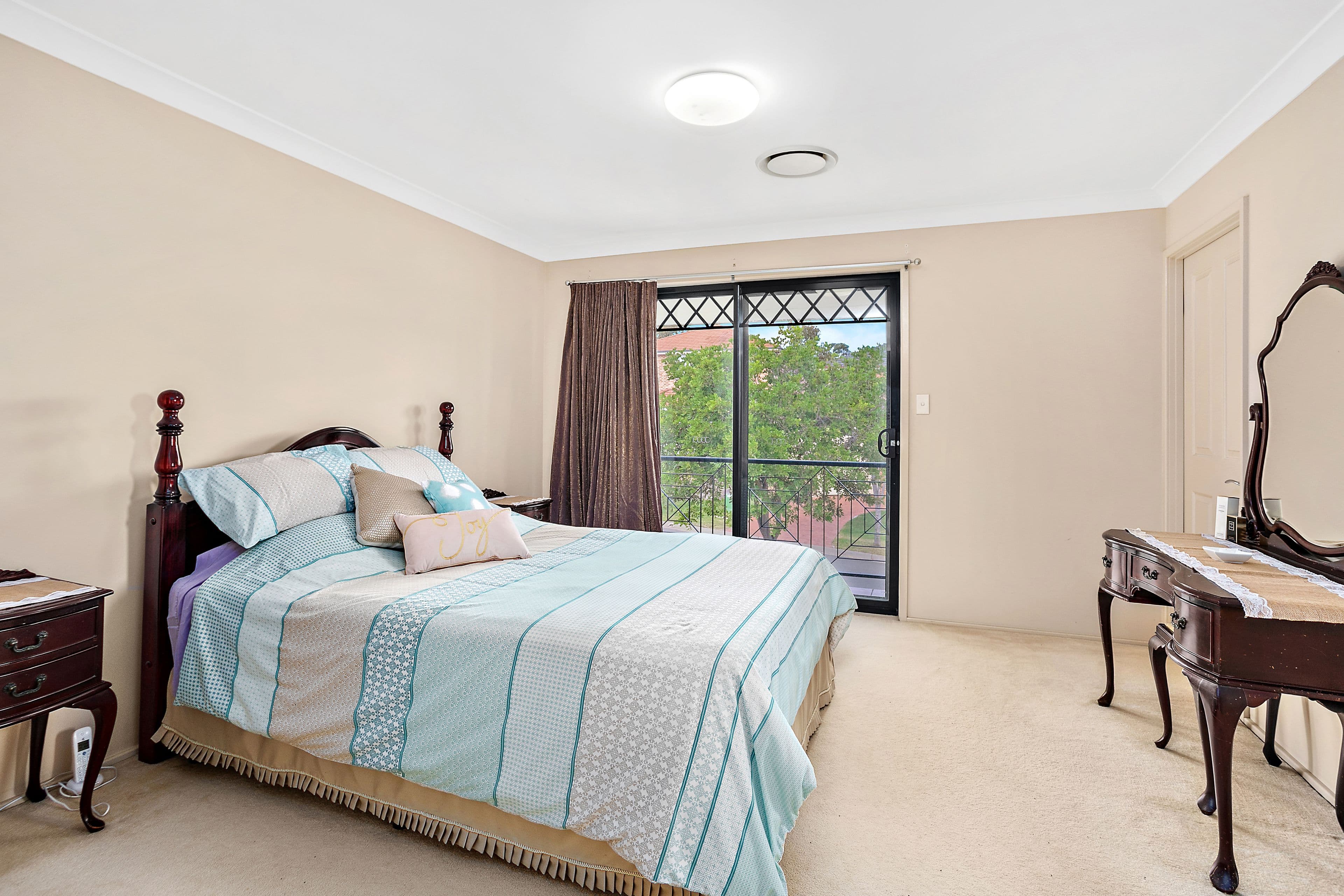 42 Eucumbene Avenue, Flinders - Thumbnail 6