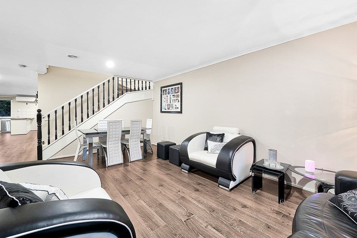 10 Tranter Square, Lynbrook VIC 3975, Lynbrook - Thumbnail 2