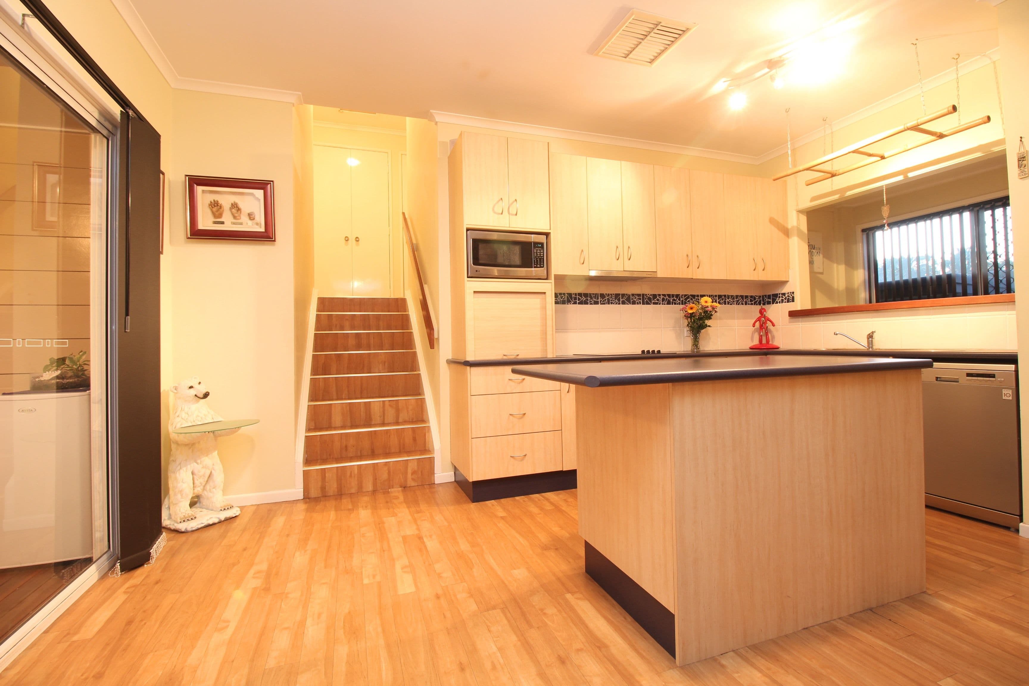 201 Borilla Street, Emerald QLD 4720, Emerald - Thumbnail 3