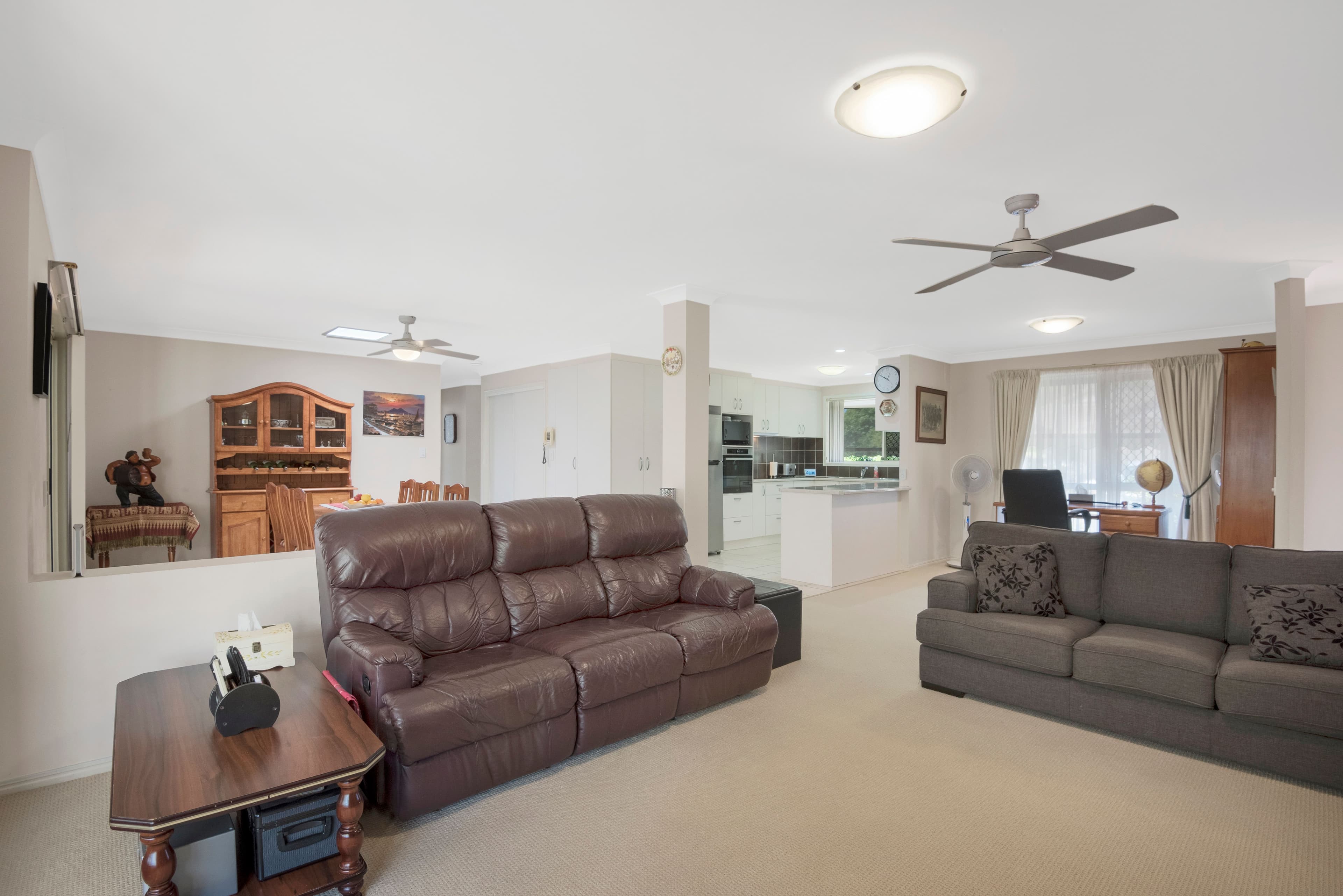 23 Silver Glade Drive, Elanora QLD 4221, Elanora - Thumbnail 2