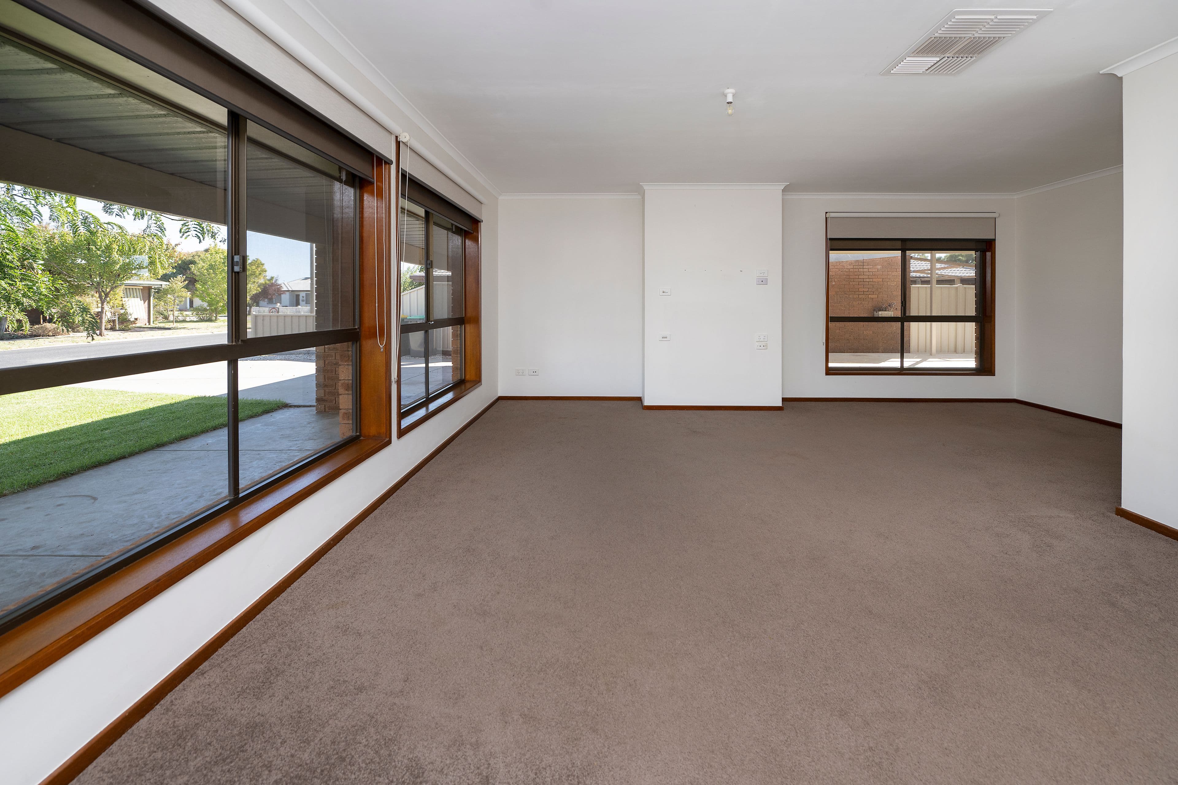 1 Hazel Court, Swan Hill VIC 3585, Swan Hill - Thumbnail 2