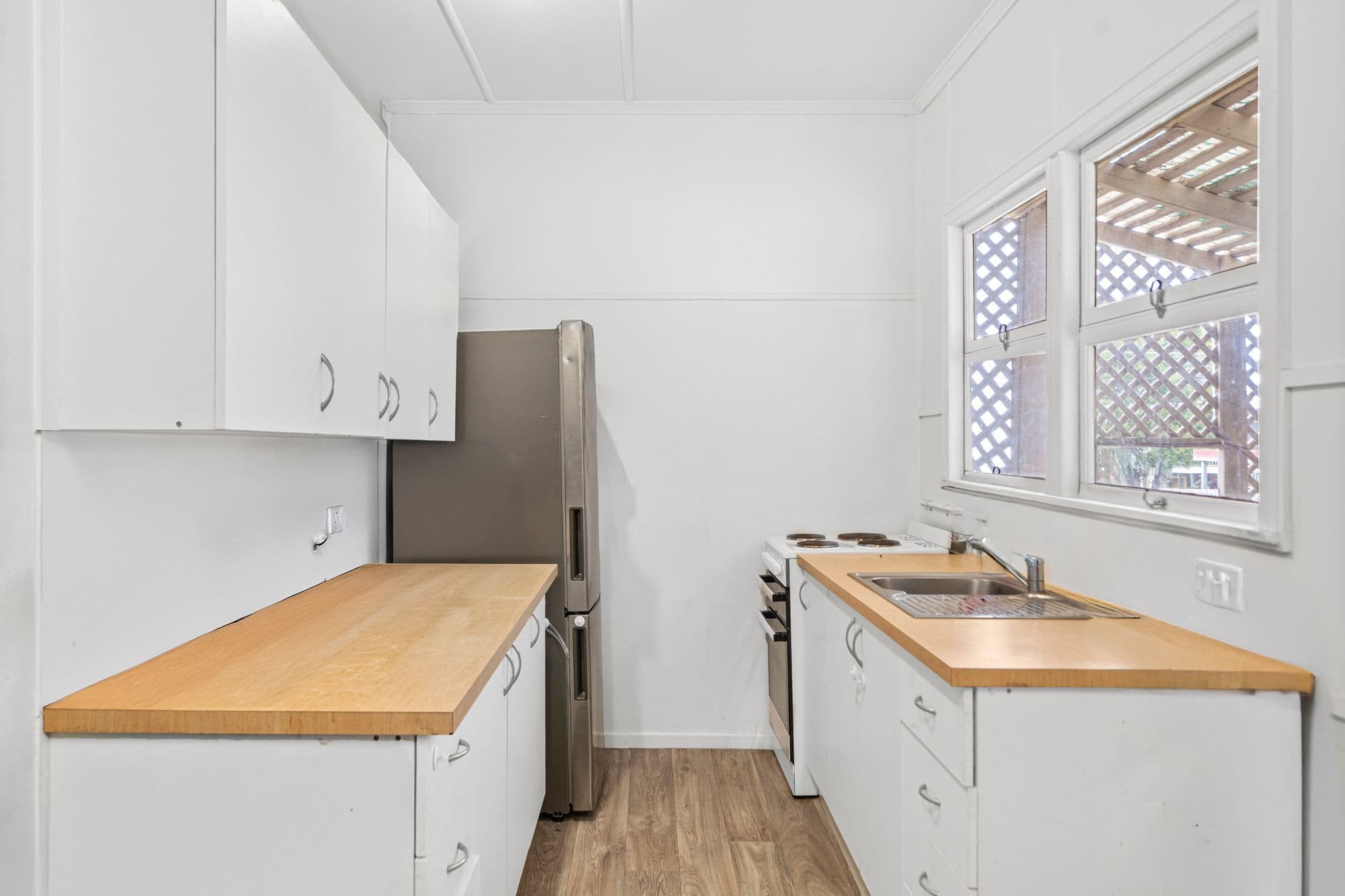 37 Dell Street, Eastern Heights QLD 4305, Eastern Heights - Thumbnail 4