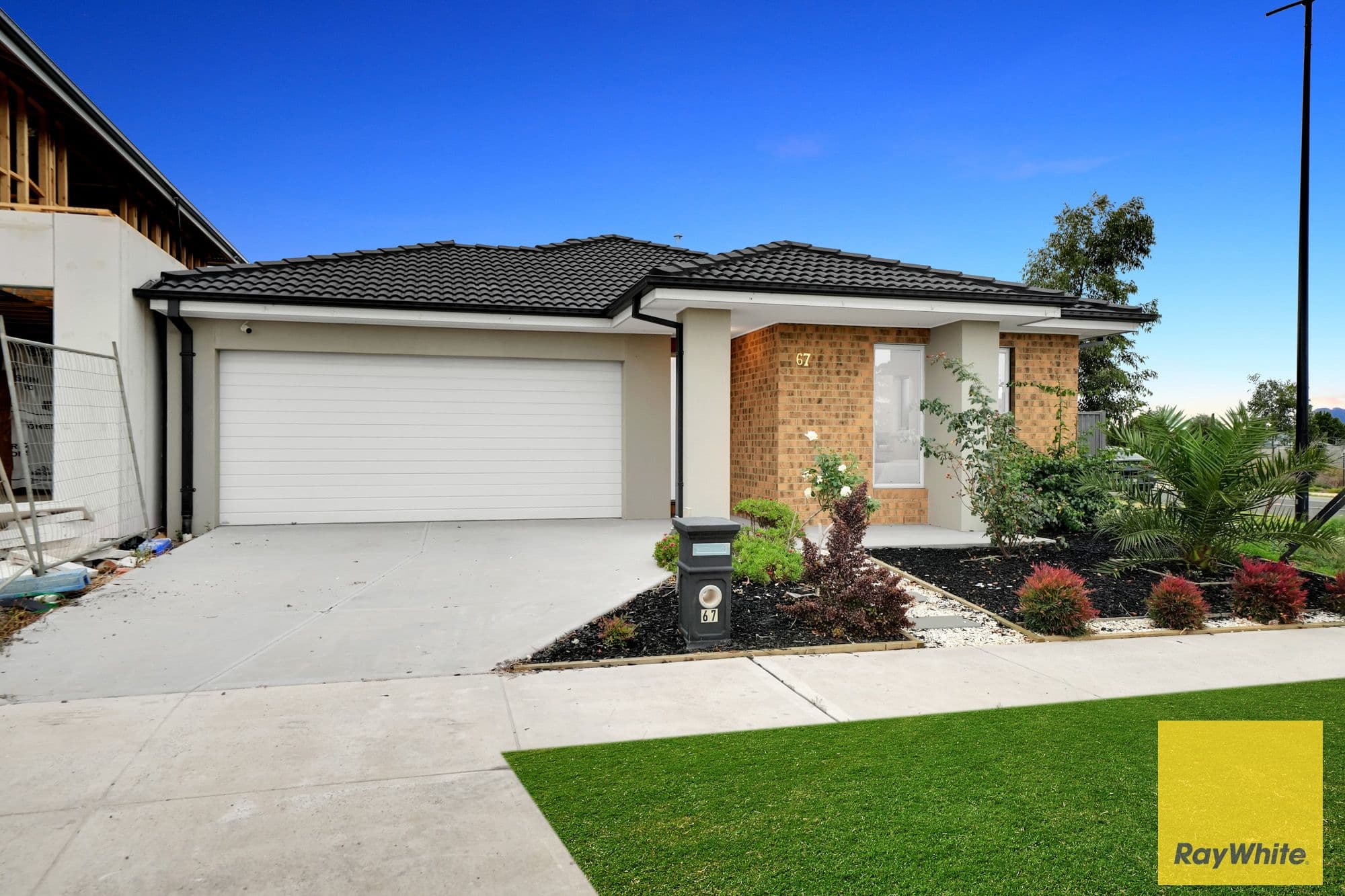 67 Greenpoint Drive, Rockbank VIC 3335, Rockbank - Thumbnail 2
