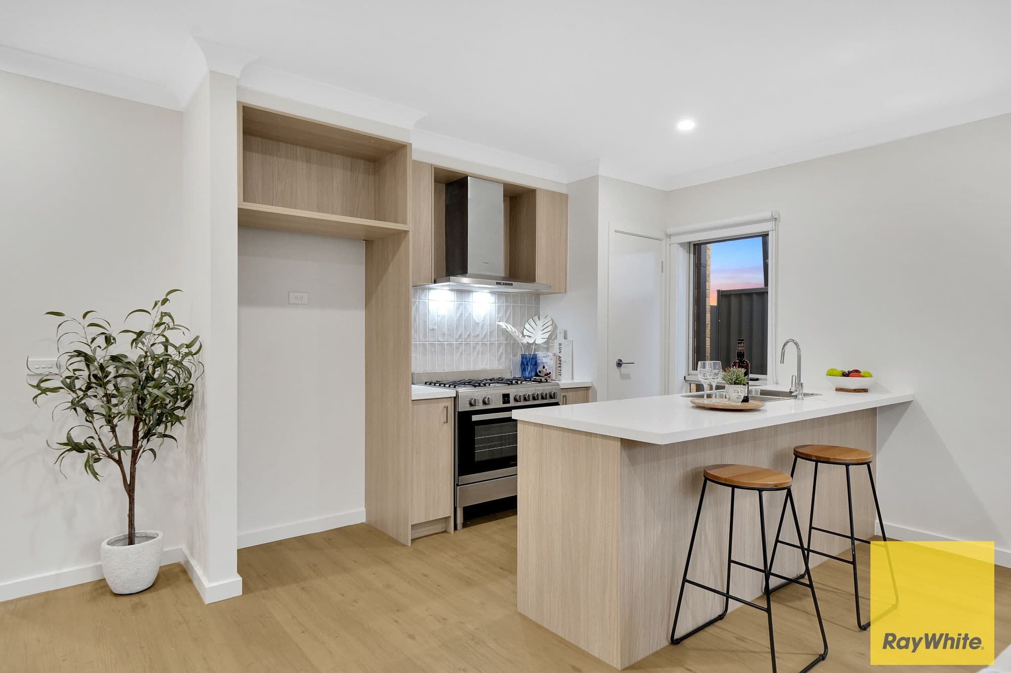 67 Greenpoint Drive, Rockbank VIC 3335, Rockbank - Thumbnail 6