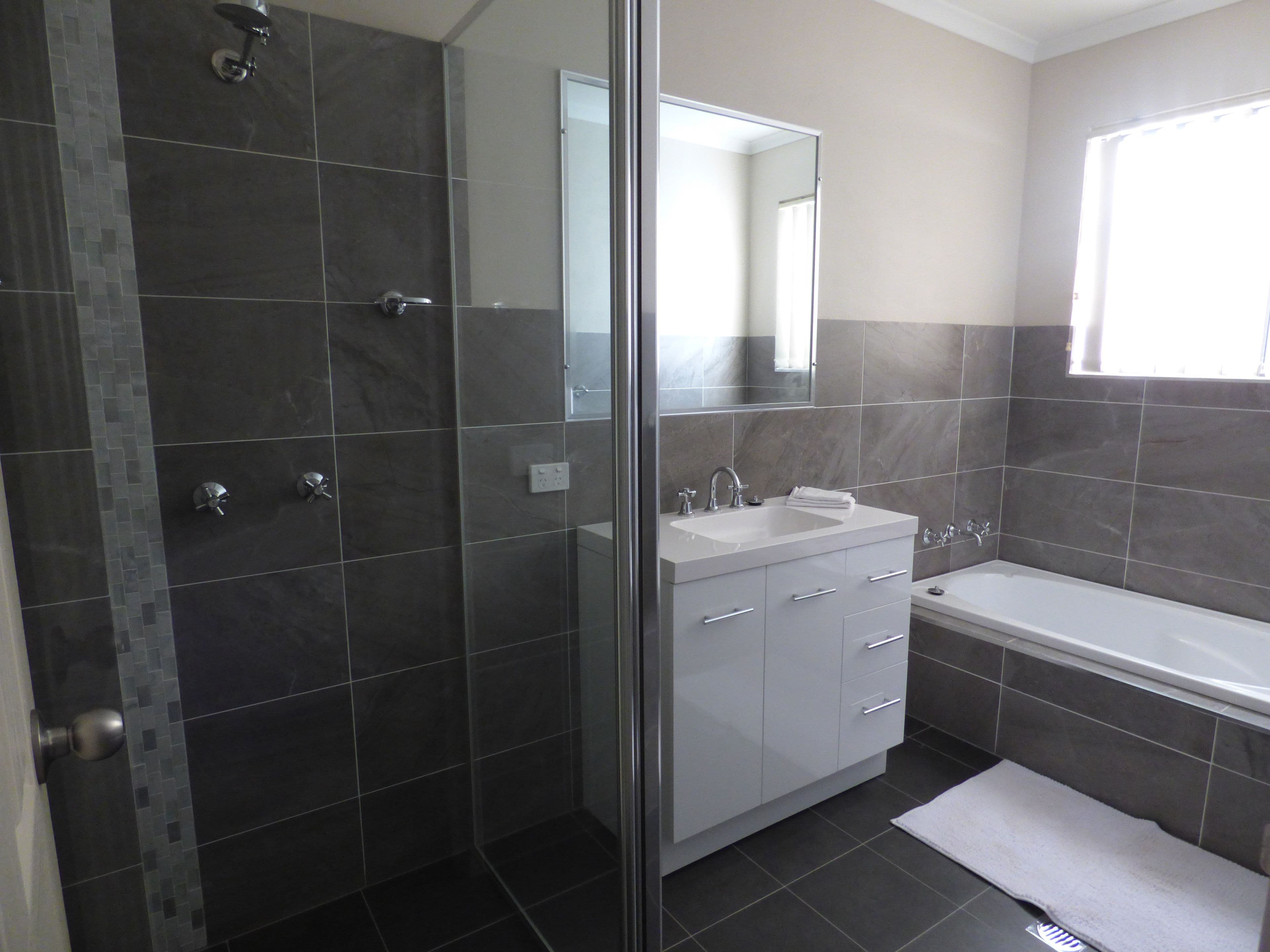140 Farnell Street, Forbes - Thumbnail 3