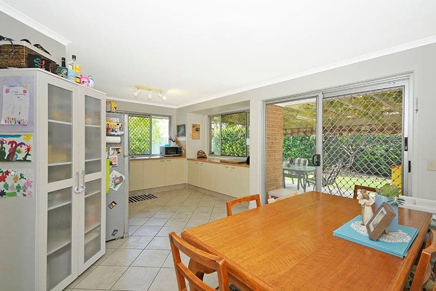 3 Colac Court, Elanora QLD 4221, Elanora - Thumbnail 2