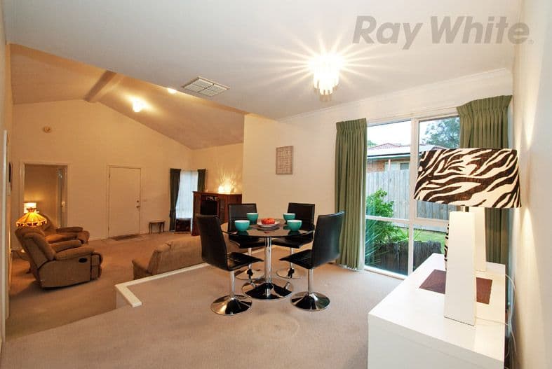 Unit 2, 5 BEAUFORT Road, Croydon VIC 3136, Croydon - Thumbnail 2
