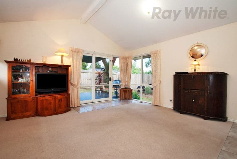 Unit 2, 5 BEAUFORT Road, Croydon VIC 3136, Croydon - Thumbnail 3