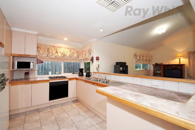 Unit 2, 5 BEAUFORT Road, Croydon VIC 3136, Croydon - Thumbnail 5