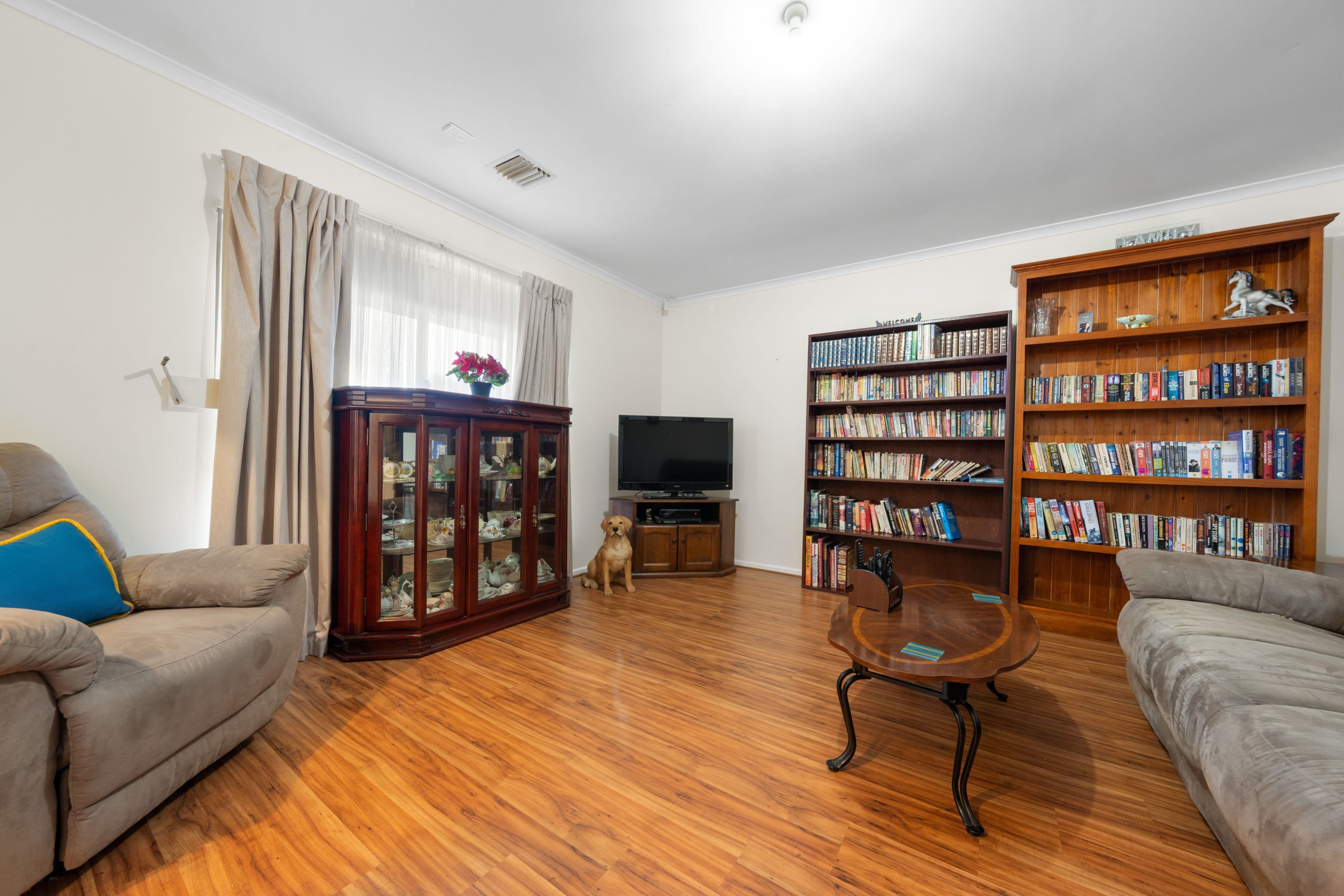 4 Brookside Close, Davoren Park SA 5113, Davoren Park - Thumbnail 2