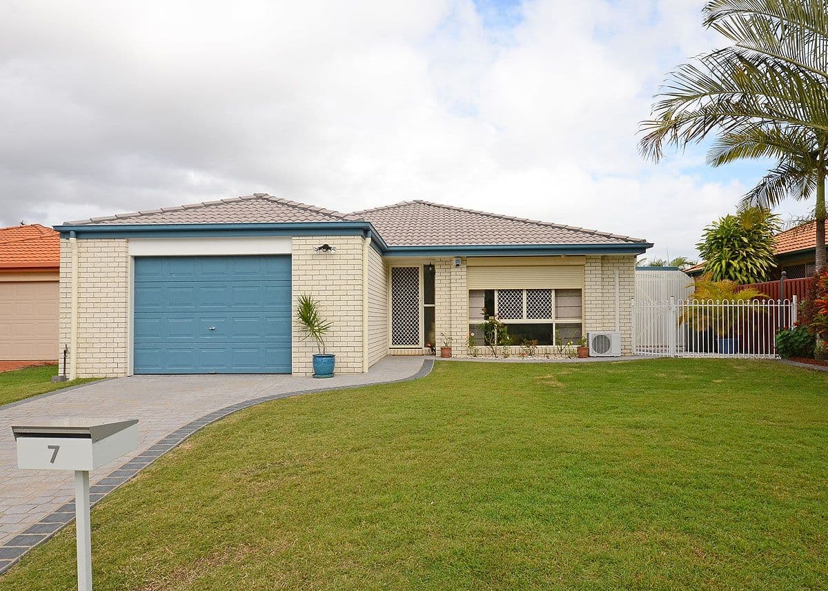 7 Brooke Court, TORQUAY QLD 4655, Torquay - Image 1