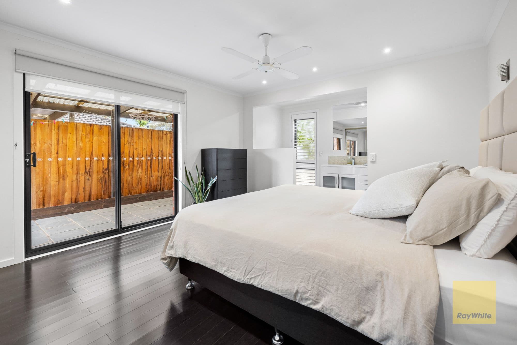 11 Julier Crescent, Hoppers Crossing VIC 3029, Hoppers Crossing - Thumbnail 8