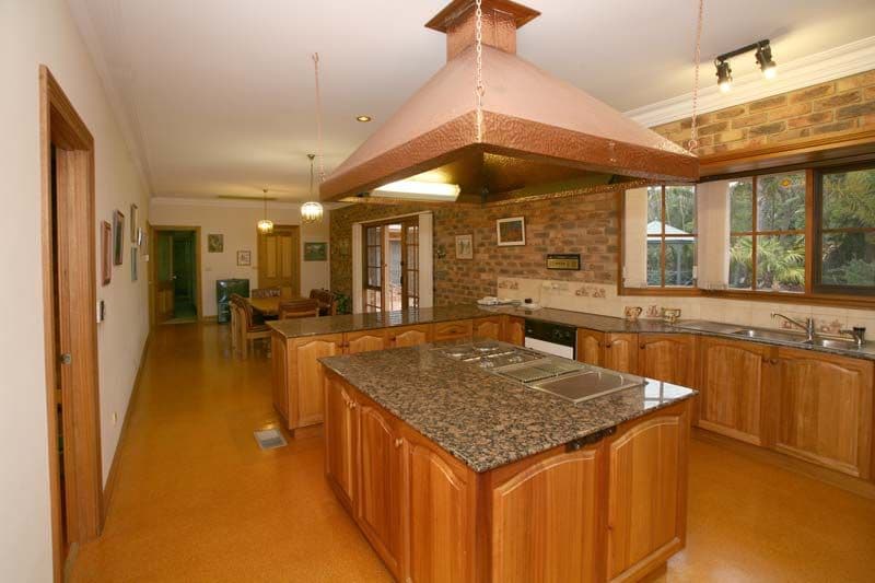 31 Livingstone Road, VERMONT SOUTH VIC 3133, Vermont South - Thumbnail 3