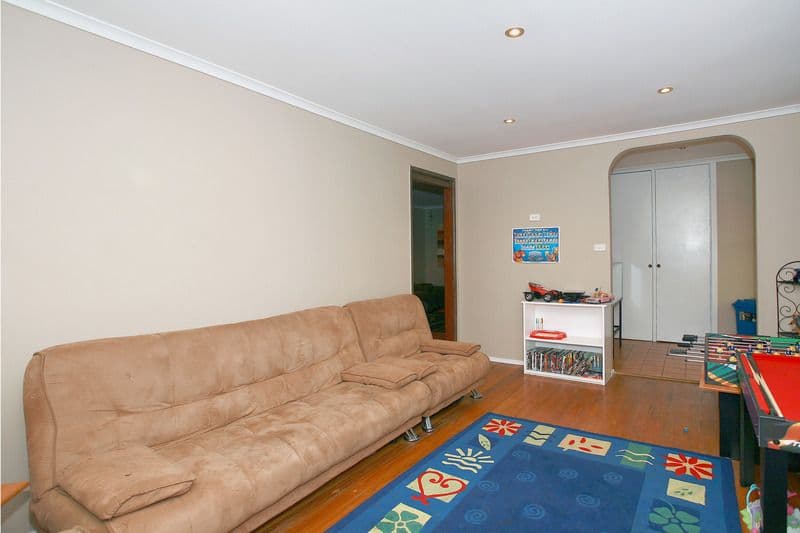 4 Fitzroy Court, ENDEAVOUR HILLS VIC 3802, Endeavour Hills - Thumbnail 5