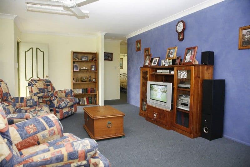 1 Cascade Court, MOUNT LOUISA QLD 4814, Mount Louisa - Thumbnail 3