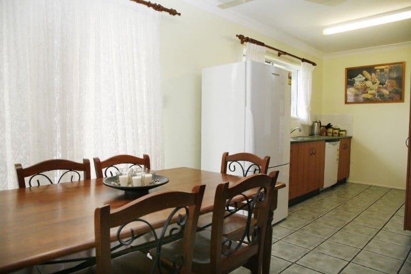1 Cascade Court, MOUNT LOUISA QLD 4814, Mount Louisa - Thumbnail 4
