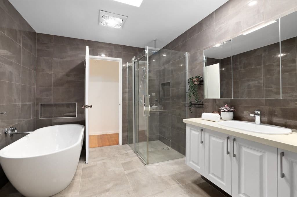 170 Brandon Park Drive, Wheelers Hill VIC 3150, Wheelers Hill - Thumbnail 6