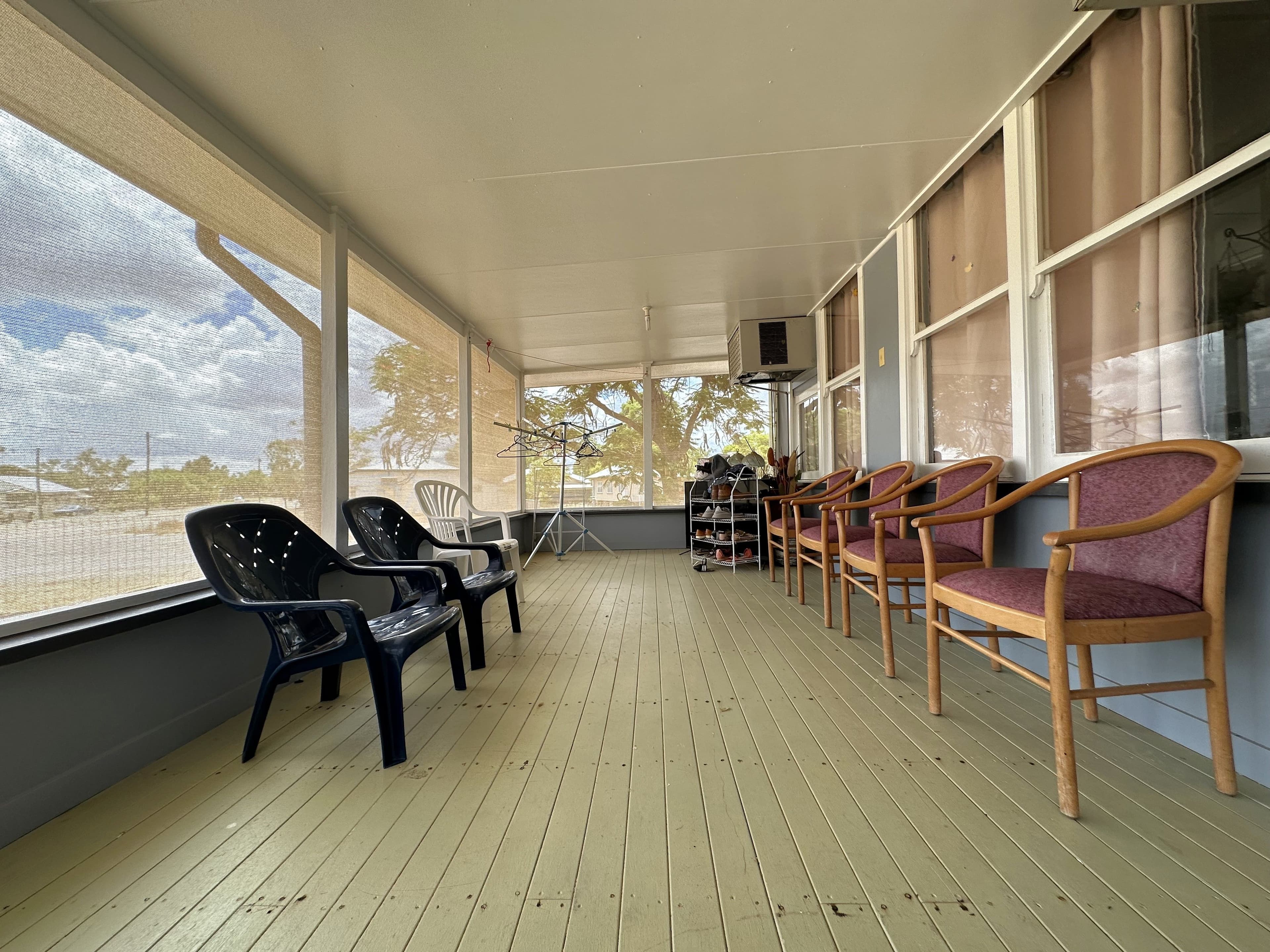 27 Quail Street, Longreach QLD 4730, Longreach - Thumbnail 2