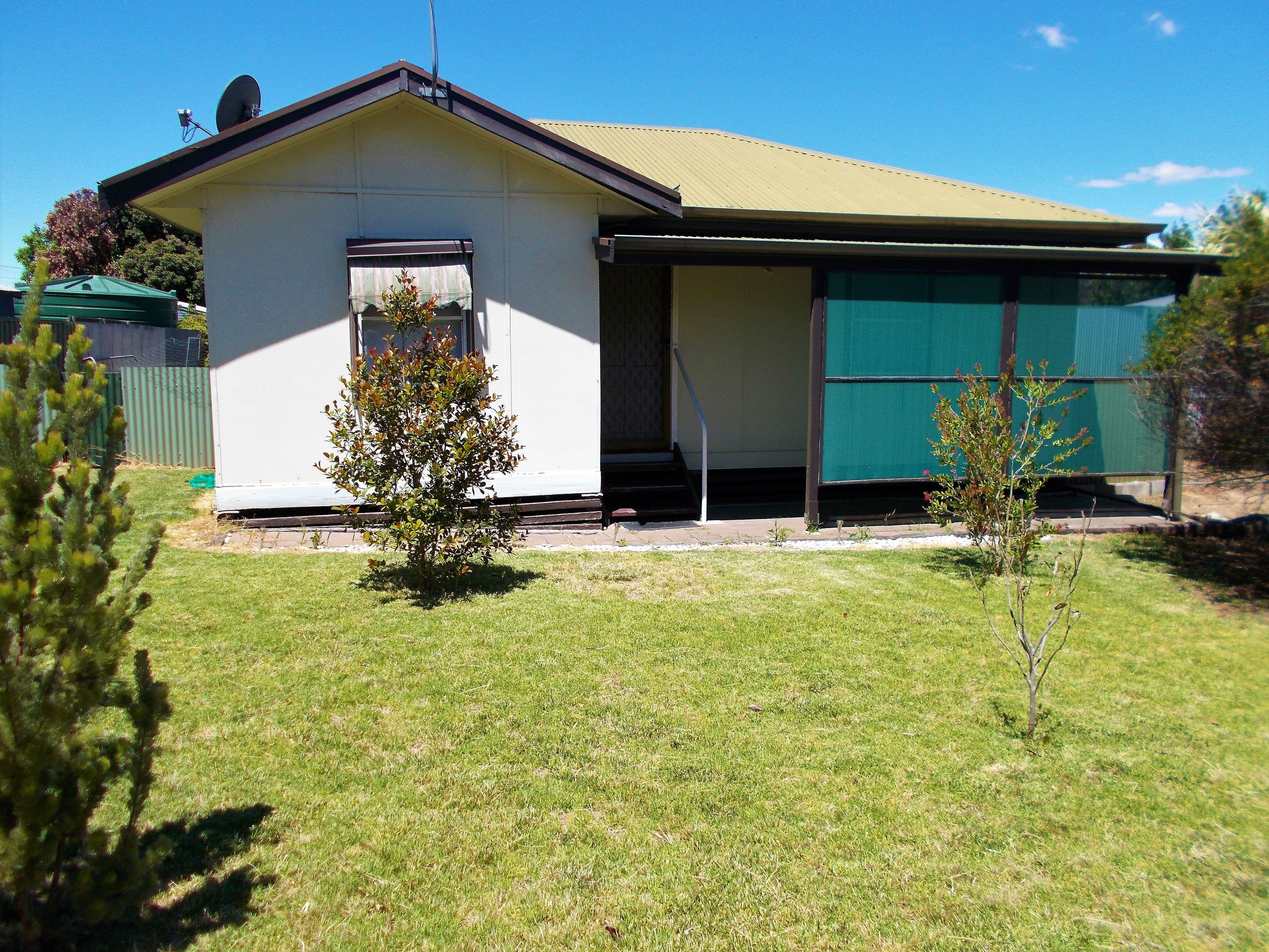 10 Fourth Street, Bordertown SA 5268, Bordertown - Image 1