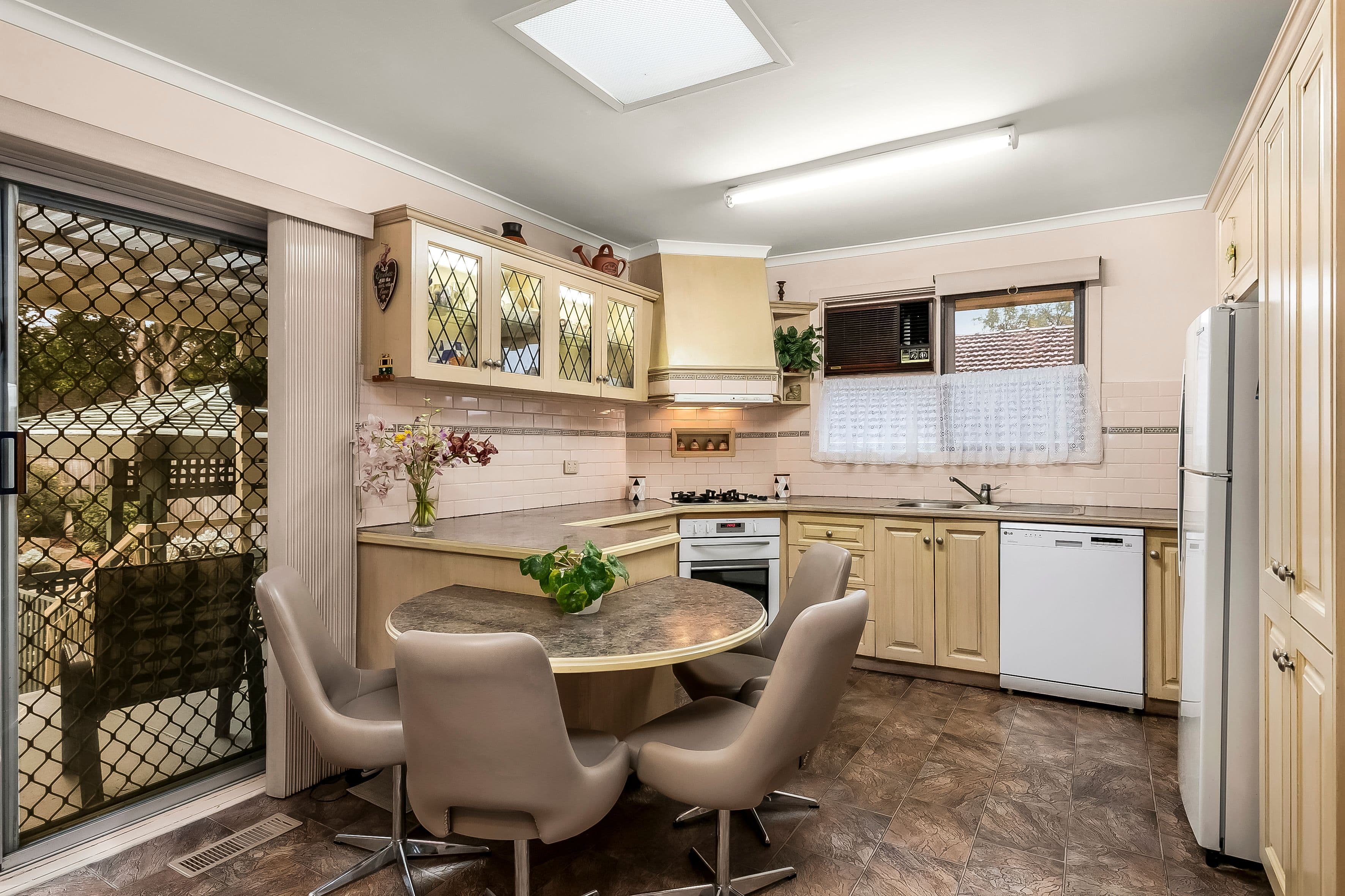 74 Petronella Avenue, Wheelers Hill VIC 3150, Wheelers Hill - Thumbnail 2