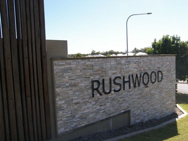 31 Peacock Avenue, West Wodonga, VIC, 3690, West Wodonga - Thumbnail 2