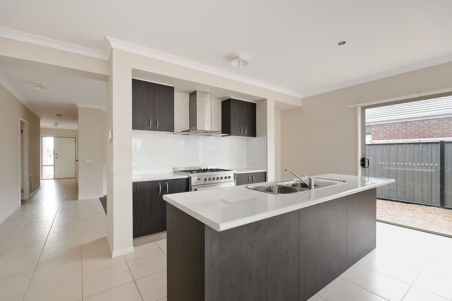23 Grevillea Street, CRAIGIEBURN VIC 3064, Craigieburn - Thumbnail 2
