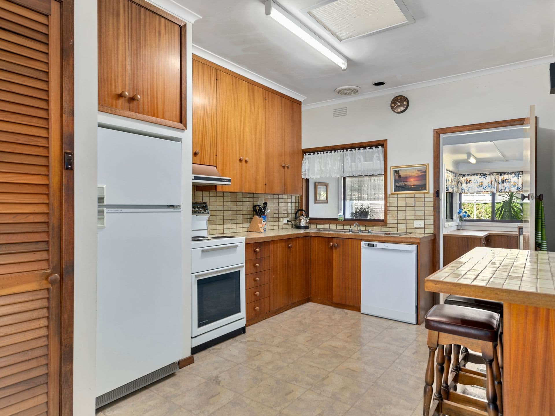 64 Benson Street, Benalla VIC 3672, Benalla - Thumbnail 5
