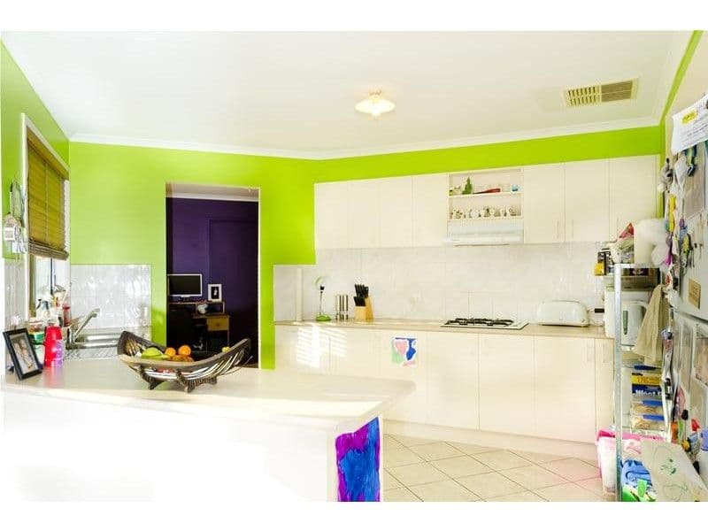 5 Nunn Avenue, Truganina VIC 3029, Truganina - Thumbnail 2