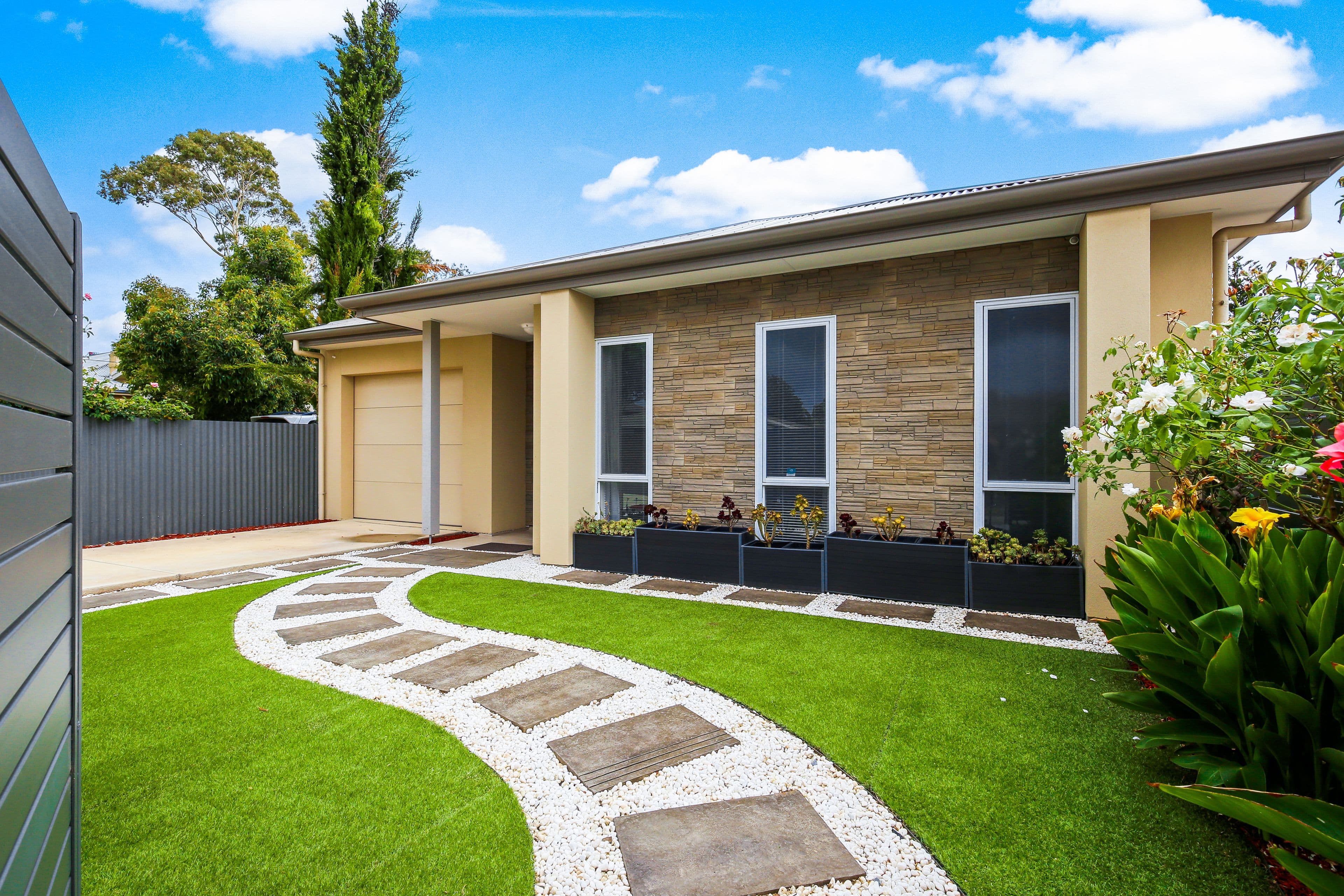 10 Daisy Avenue, Mitchell Park SA 5043, Mitchell Park - Image 1