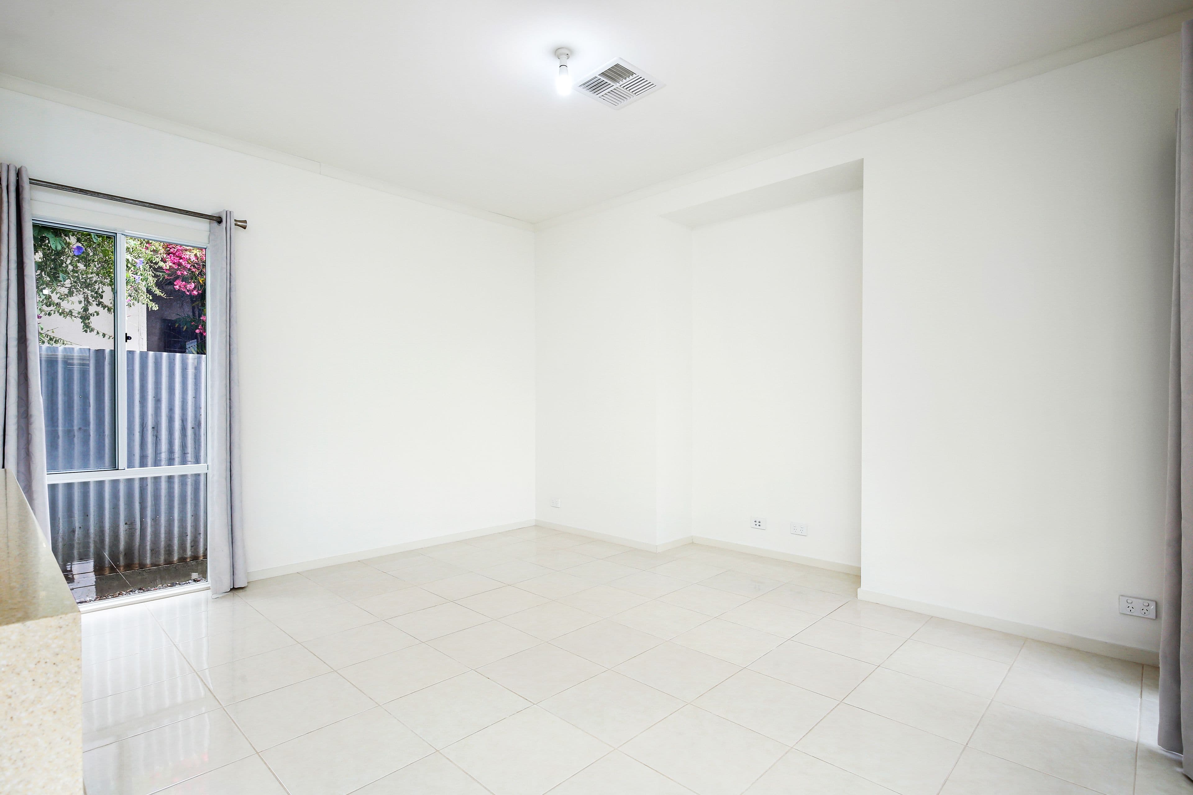 10 Daisy Avenue, Mitchell Park SA 5043, Mitchell Park - Thumbnail 3
