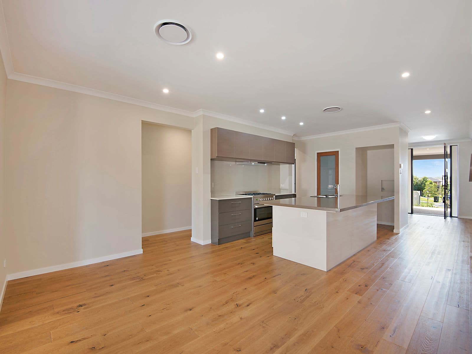 21 Liberty Circuit, North Lakes QLD 4509, North Lakes - Thumbnail 2