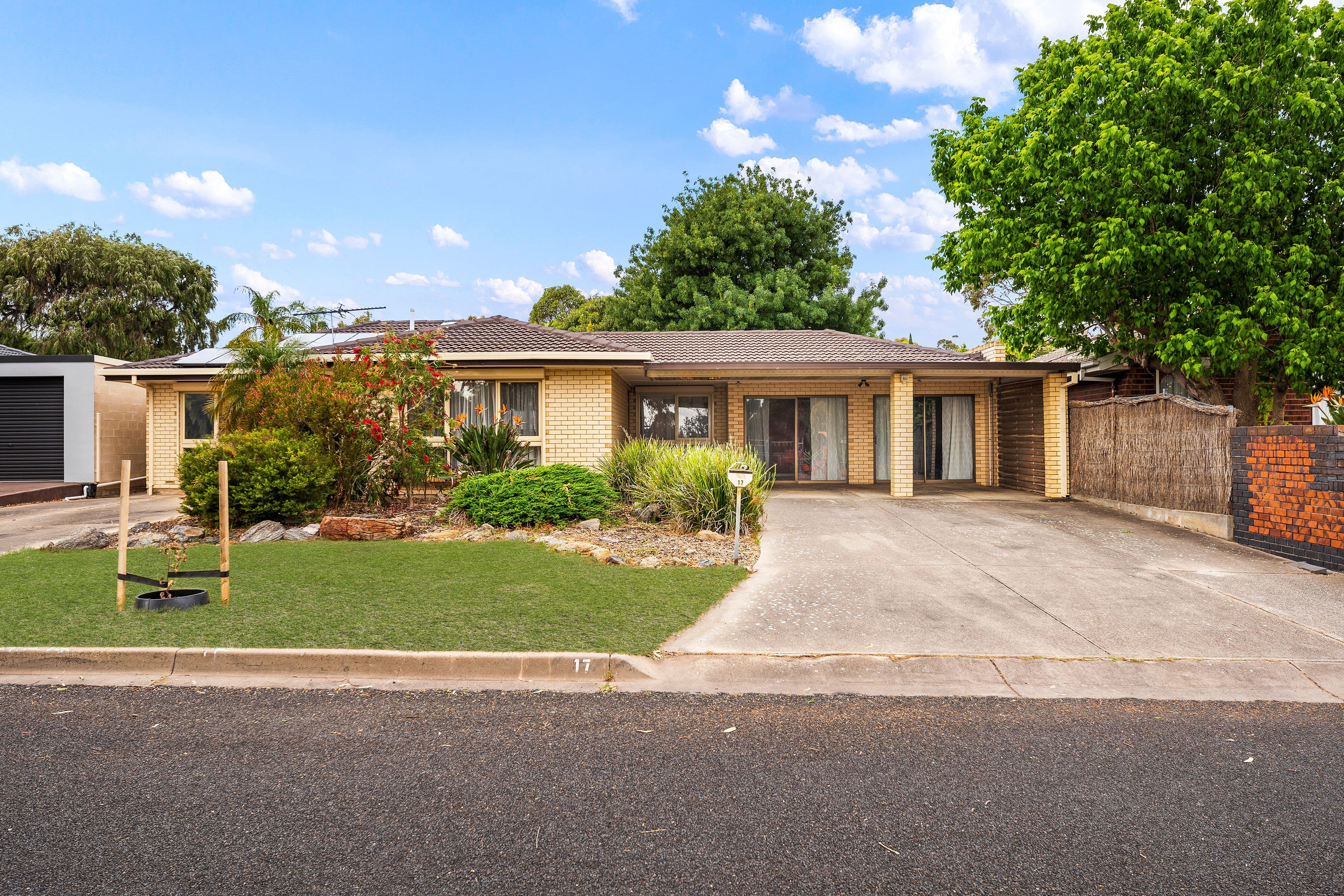 17 Deakin Avenue, Hope Valley SA 5090, Hope Valley - Image 1