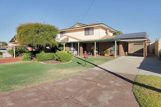 11 Wawanna Place, HUNTINGDALE WA 6110, Huntingdale - Image 1