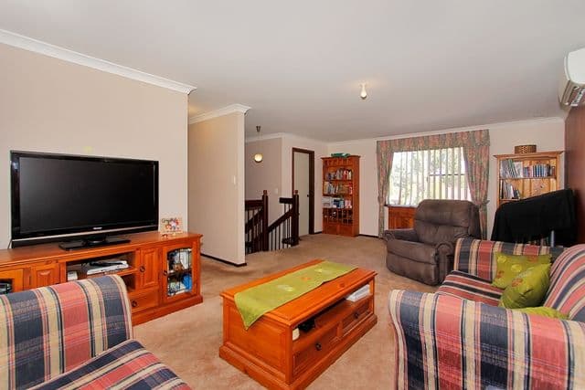 11 Wawanna Place, HUNTINGDALE WA 6110, Huntingdale - Thumbnail 8