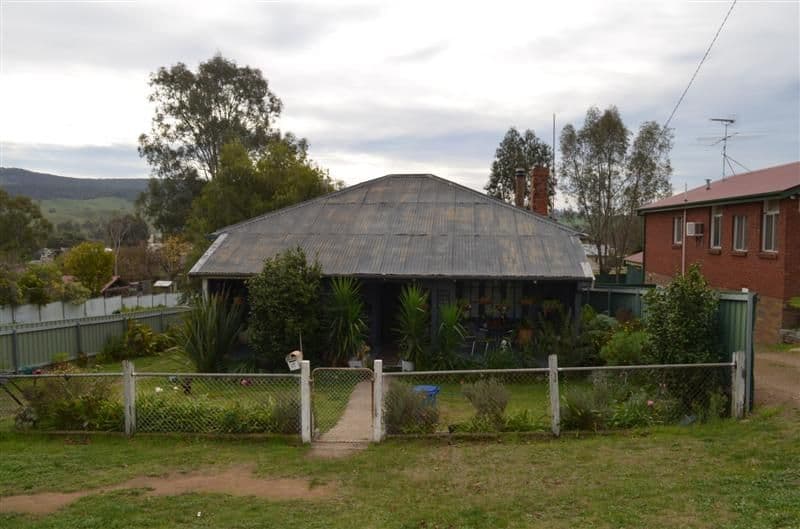 75 Clarke Street, Tumut - Image 1